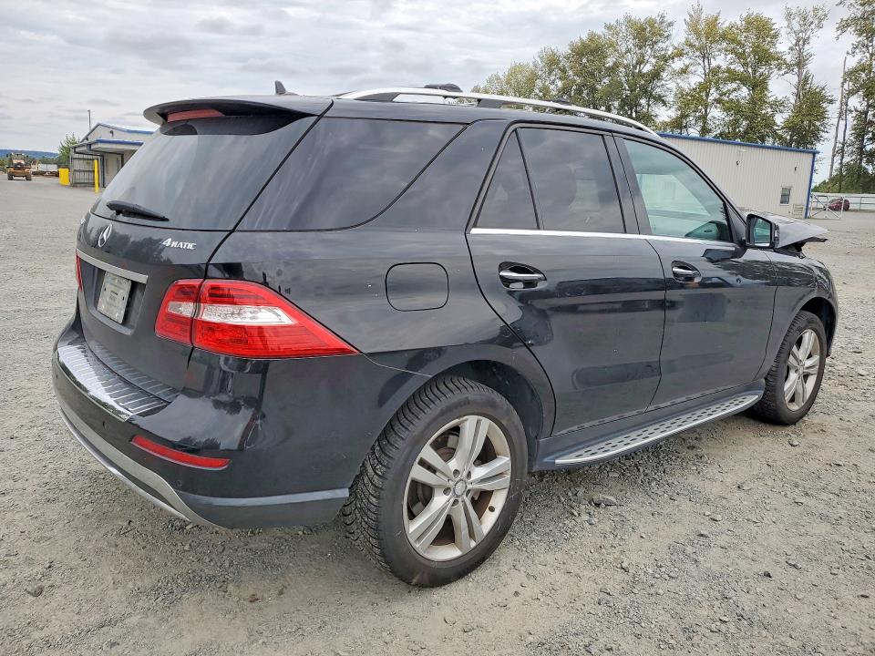 61197106 :رقم المزاد ، 4JGDA5HBXDA177037 vin ، 2013 Mercedes-benz Ml مزاد بيع