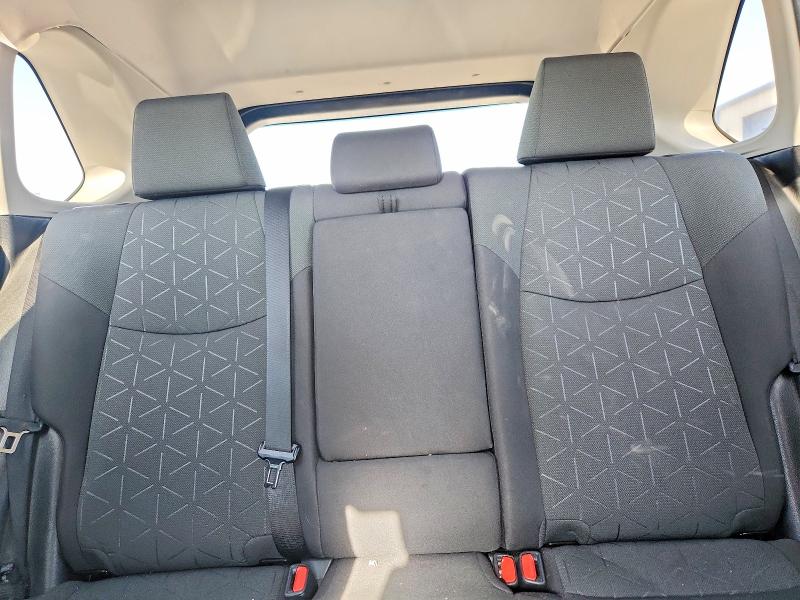 62581776 :رقم المزاد ، 2T3W1RFV3MC162562 vin ، 2021 Toyota Rav4 مزاد بيع