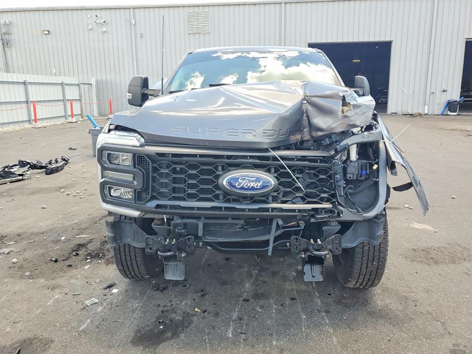 Продажа на аукционе авто 2023 Ford F350, vin: 1FT8W3BA0PED40447, номер лота: 61783666