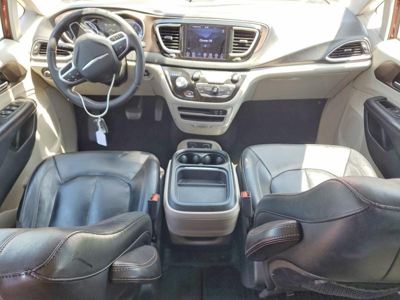 59843016 :رقم المزاد ، 2C4RC1BG5JR332926 vin ، 2018 Chrysler Pacifica مزاد بيع