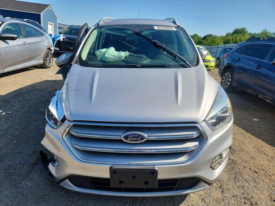 Продажа на аукционе авто 2018 Ford Escape, vin: 1FMCU9J97JUD53019, номер лота: 62426856