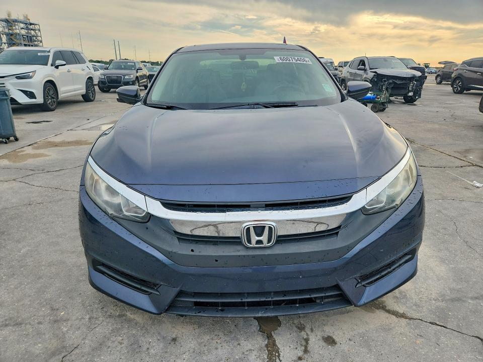 60075406 :رقم المزاد ، 19XFC2F77HE056019 vin ، 2017 Honda Civic مزاد بيع