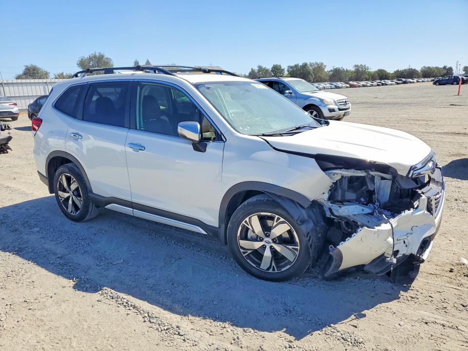 Продажа на аукционе авто 2019 Subaru Forester, vin: JF2SKAWC9KH560518, номер лота: 62952136
