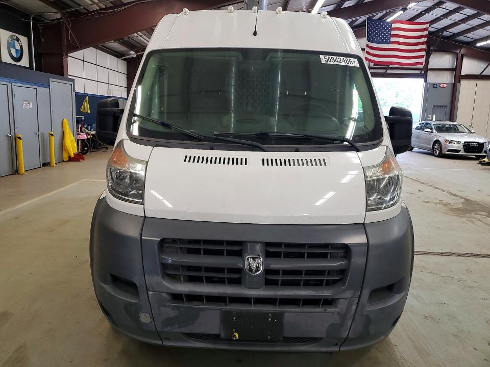 62690676 :رقم المزاد ، 3C6TRVCG9HE528705 vin ، 2017 Ram Promaster 2500 مزاد بيع