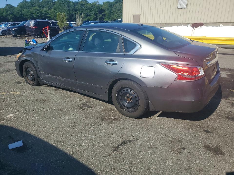 2015 Nissan Altima მანქანა იყიდება აუქციონზე, vin: 1N4AL3AP9FN368607, აუქციონის ნომერი: 60556116