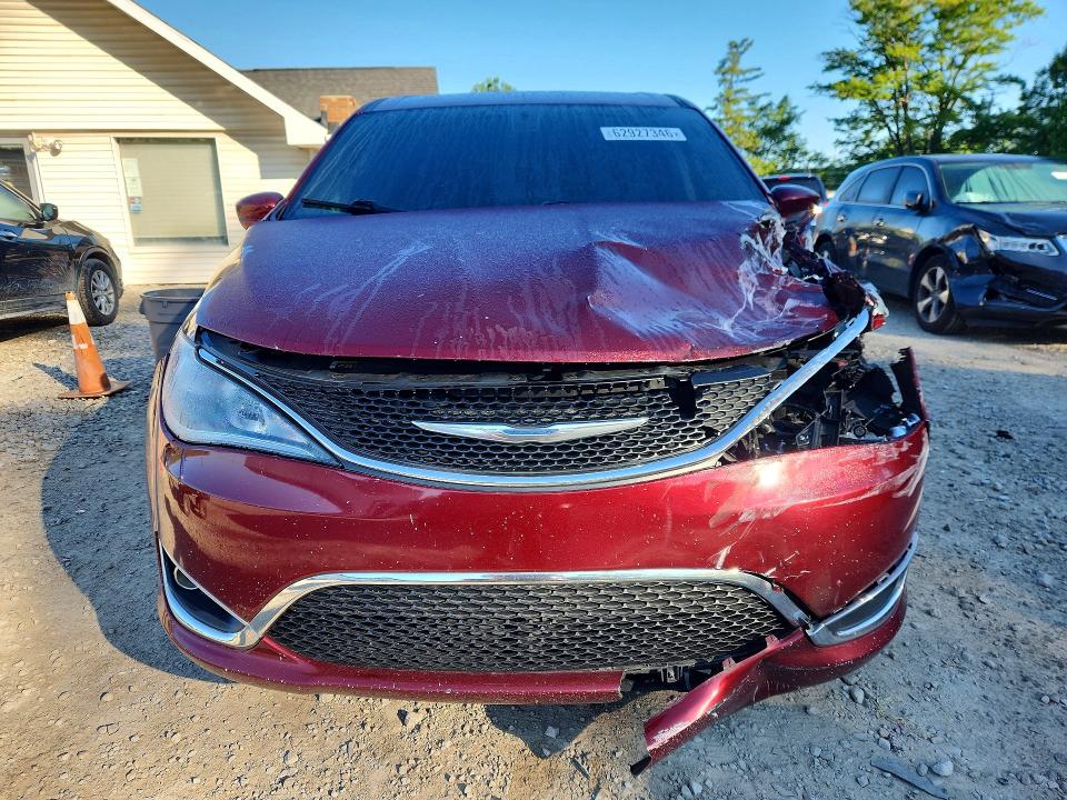Продажа на аукционе авто 2018 Chrysler Pacifica, vin: 2C4RC1FG0JR117884, номер лота: 62927346