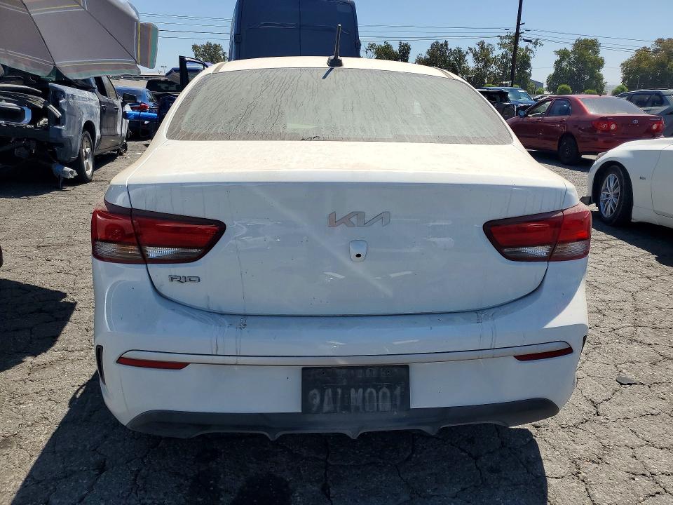 62950866 :رقم المزاد ، 3KPA24AD1NE462850 vin ، 2022 Kia Rio مزاد بيع