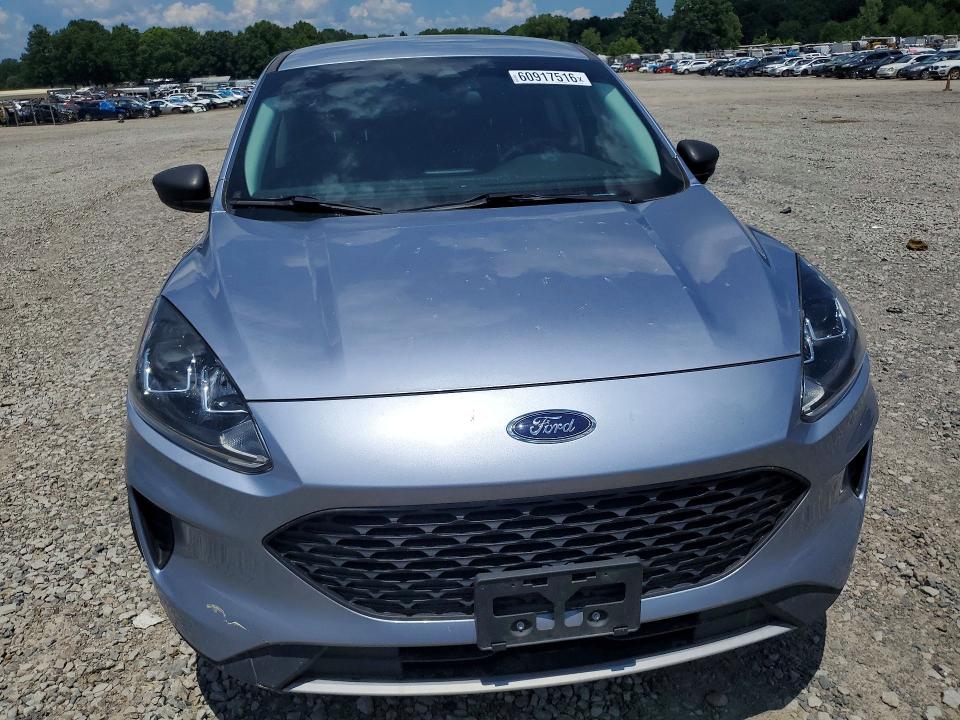 60917516 :رقم المزاد ، 1FMCU0F62NUA26284 vin ، 2022 Ford Escape مزاد بيع