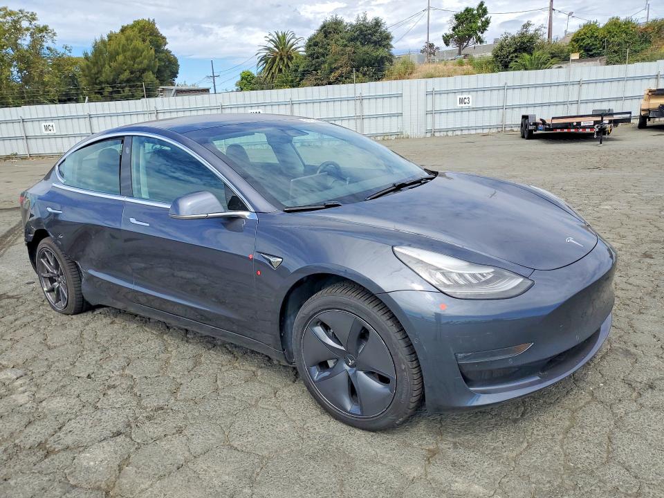 2019 Tesla Model 3 მანქანა იყიდება აუქციონზე, vin: 5YJ3E1EA5KF396369, აუქციონის ნომერი: 61808696