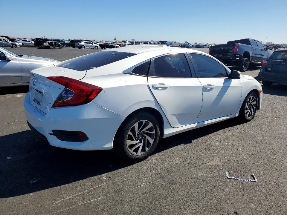 Продаж на аукціоні авто 2016 Honda Civic, vin: 2HGFC2F70GH546922, номер лоту: 61049946