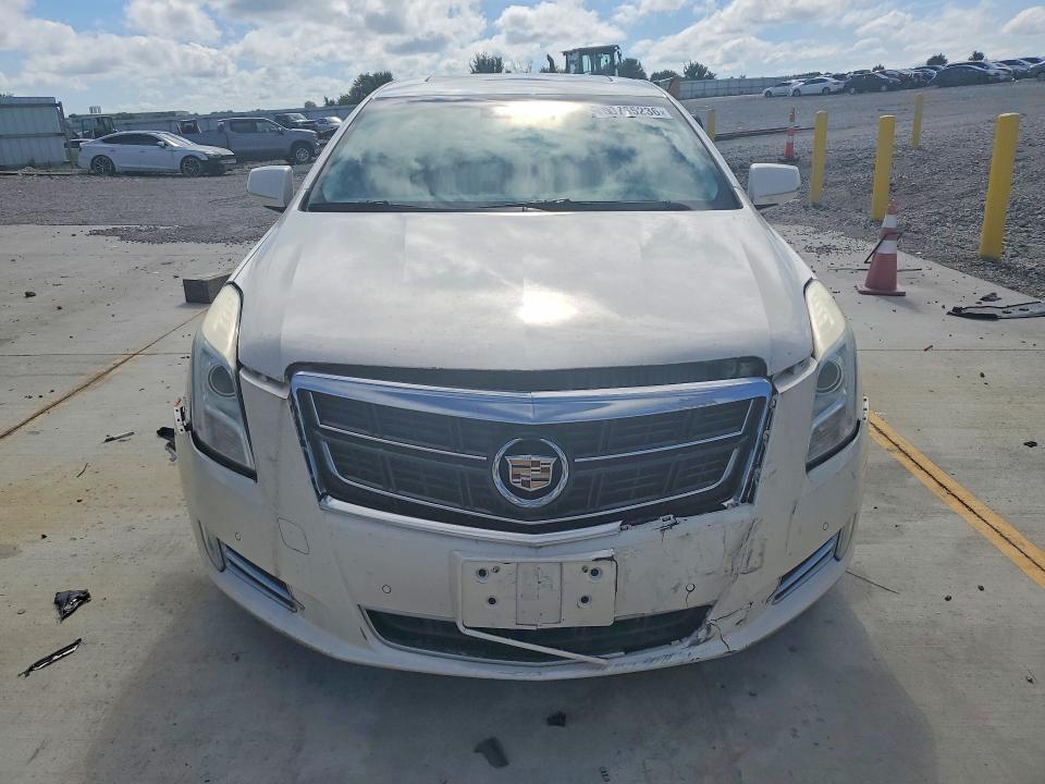 Продажа на аукционе авто 2015 Cadillac Xts, vin: 2G61V5S81F9213689, номер лота: 60765236