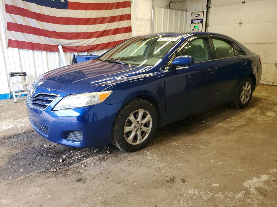 61716316 :رقم المزاد ، 4T4BF3EK5BR128864 vin ، 2011 Toyota Camry مزاد بيع