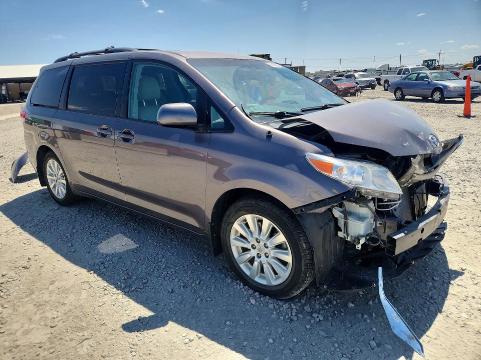 2012 Toyota Sienna მანქანა იყიდება აუქციონზე, vin: 5TDDK3DC6CS044295, აუქციონის ნომერი: 61806956
