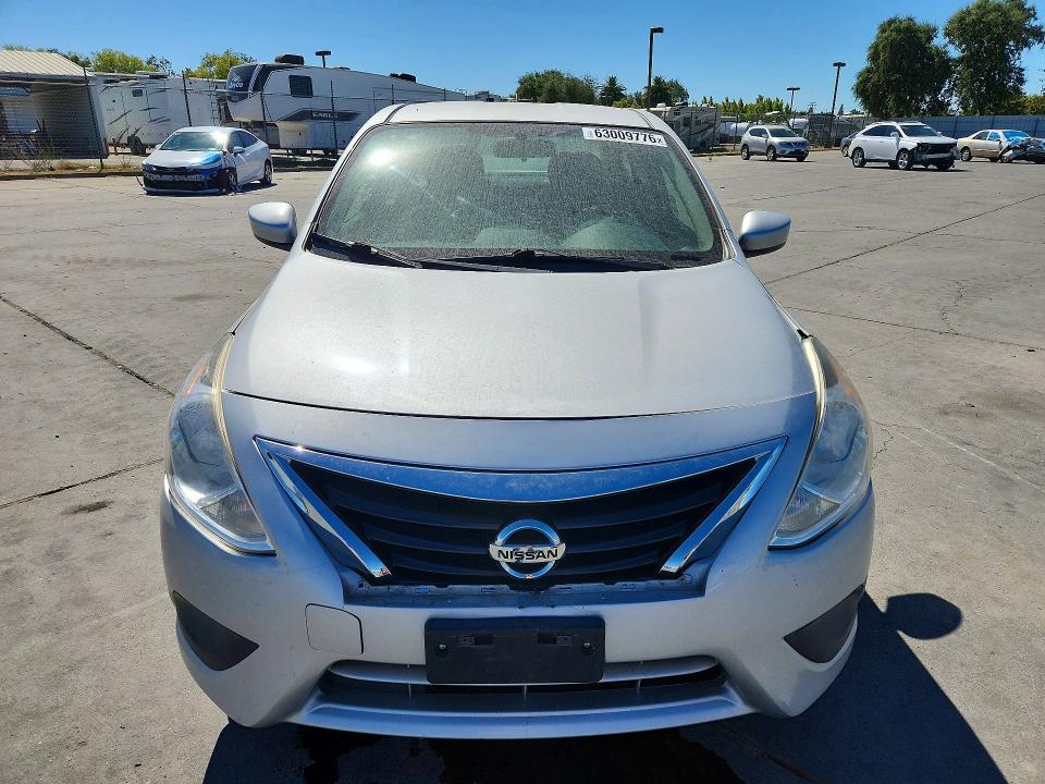 Продажа на аукционе авто 2015 Nissan Versa, vin: 3N1CN7AP2FL909780, номер лота: 63009776