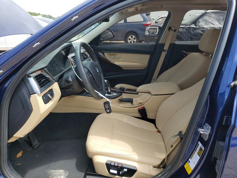 60892096 :رقم المزاد ، WBA8A9C59JAH14152 vin ، 2018 Bmw 320 مزاد بيع
