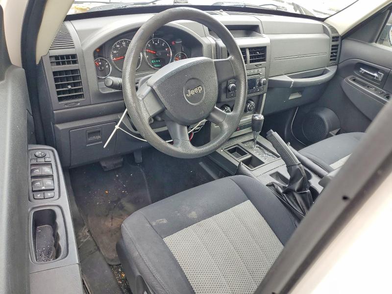 2010 Jeep Liberty მანქანა იყიდება აუქციონზე, vin: 1J4PP2GK8AW129142, აუქციონის ნომერი: 61582026