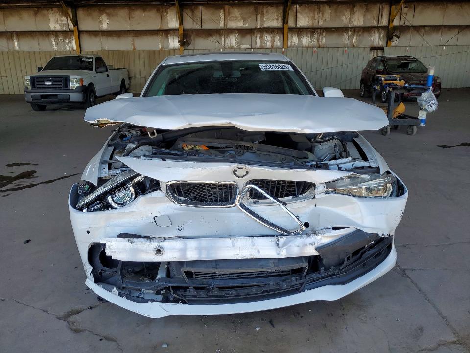 2018 Bmw 320 მანქანა იყიდება აუქციონზე, vin: WBA8E1G56JNT72553, აუქციონის ნომერი: 59816026