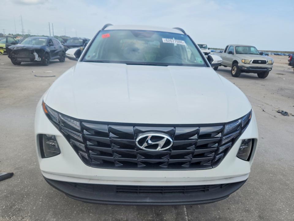 Продажа на аукционе авто 2022 Hyundai Tucson, vin: 5NMJBCAE0NH122889, номер лота: 62677086