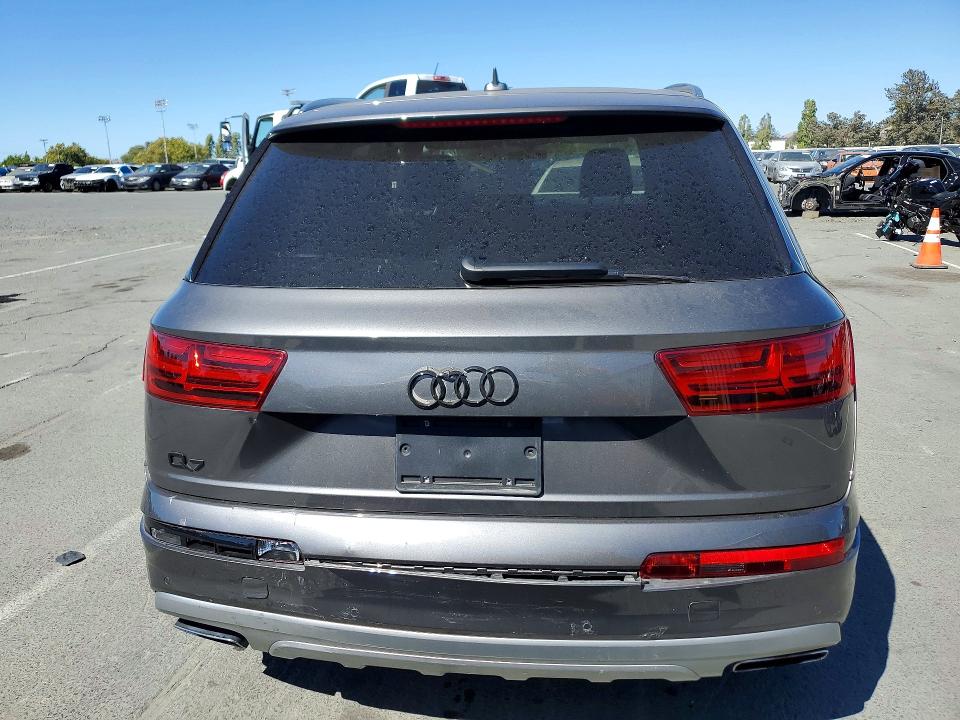 2019 Audi Q7 მანქანა იყიდება აუქციონზე, vin: WA1LAAF74KD020942, აუქციონის ნომერი: 61493376