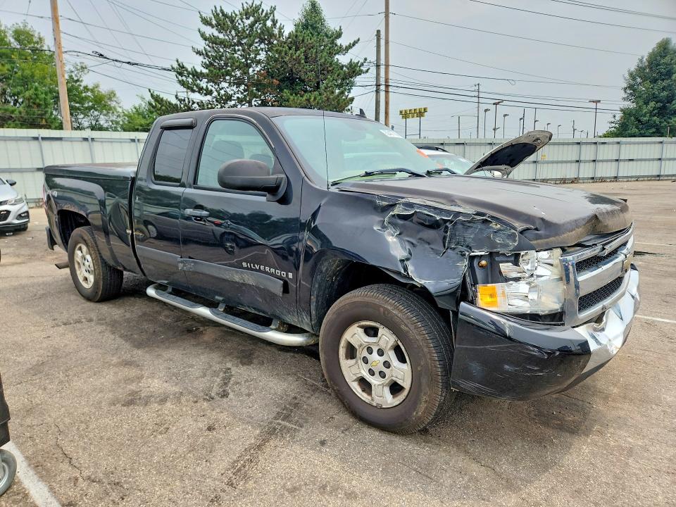 Продажа на аукционе авто 2008 Chevrolet Silverado, vin: 1GCEK19J78Z139986, номер лота: 62407706