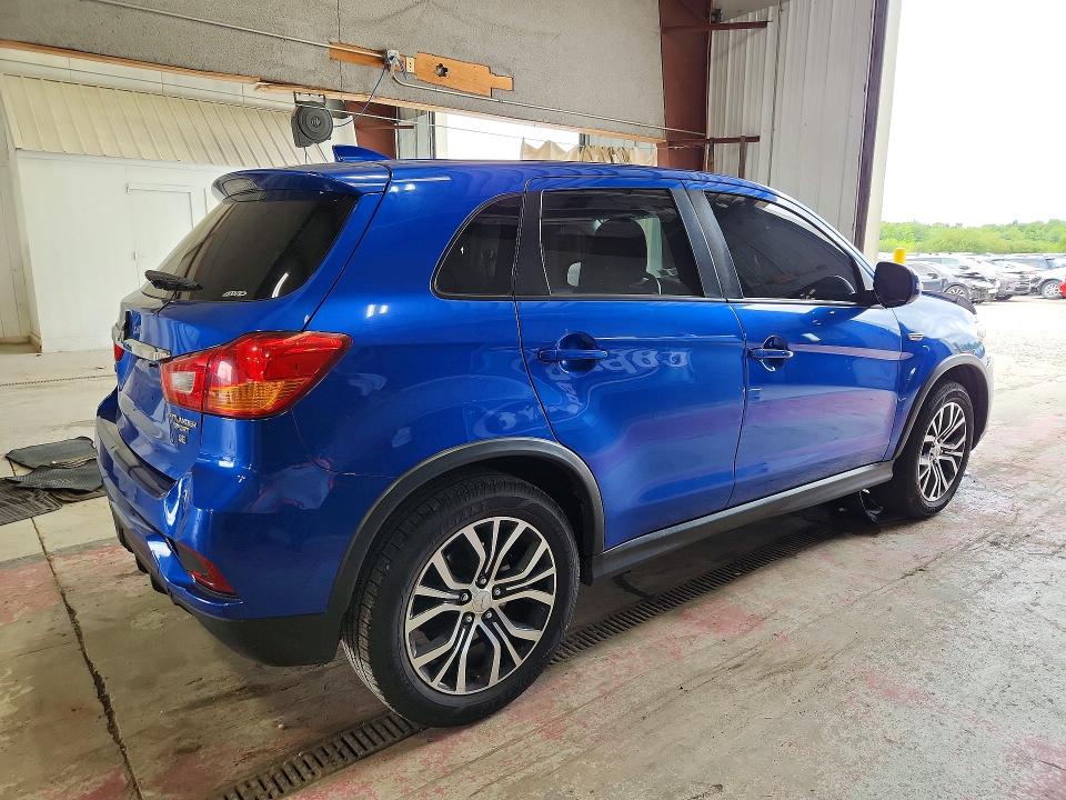 Продажа на аукционе авто 2018 Mitsubishi Outlander Sport, vin: JA4AR3AW2JZ033488, номер лота: 62838076
