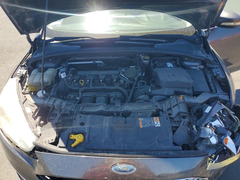 60587756 :رقم المزاد ، 1FADP3J26FL275688 vin ، 2015 Ford Focus مزاد بيع