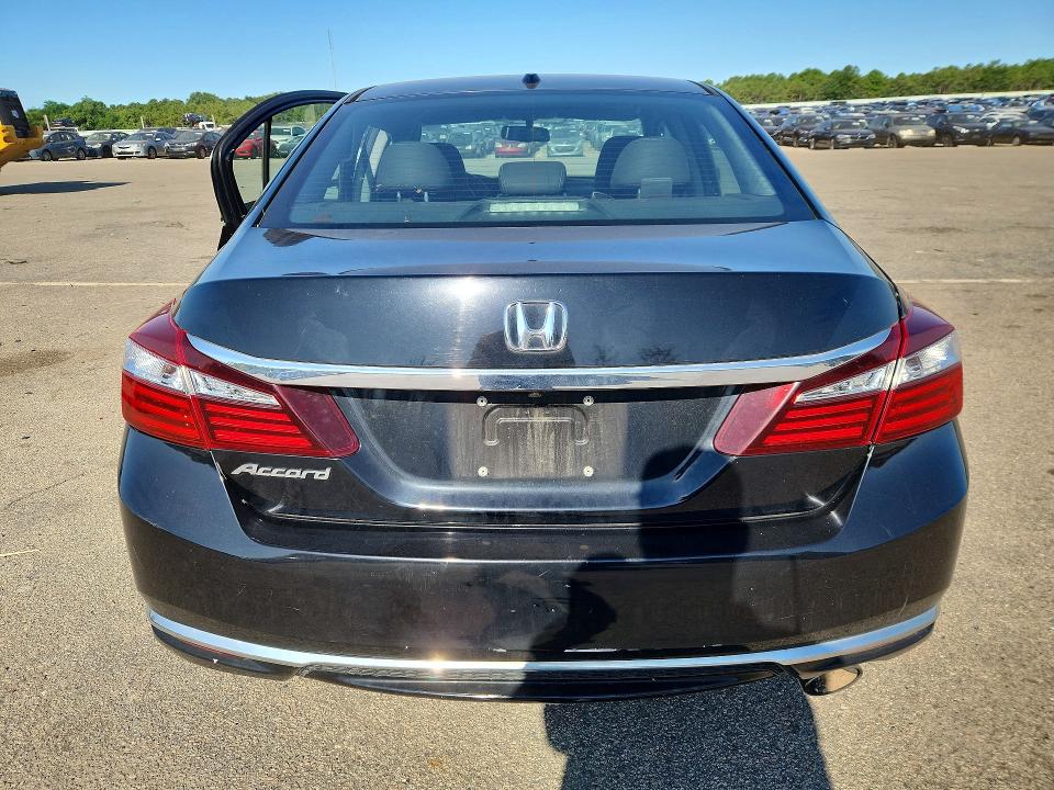 Продажа на аукционе авто 2016 Honda Accord, vin: 1HGCR2F89GA194528, номер лота: 62242256