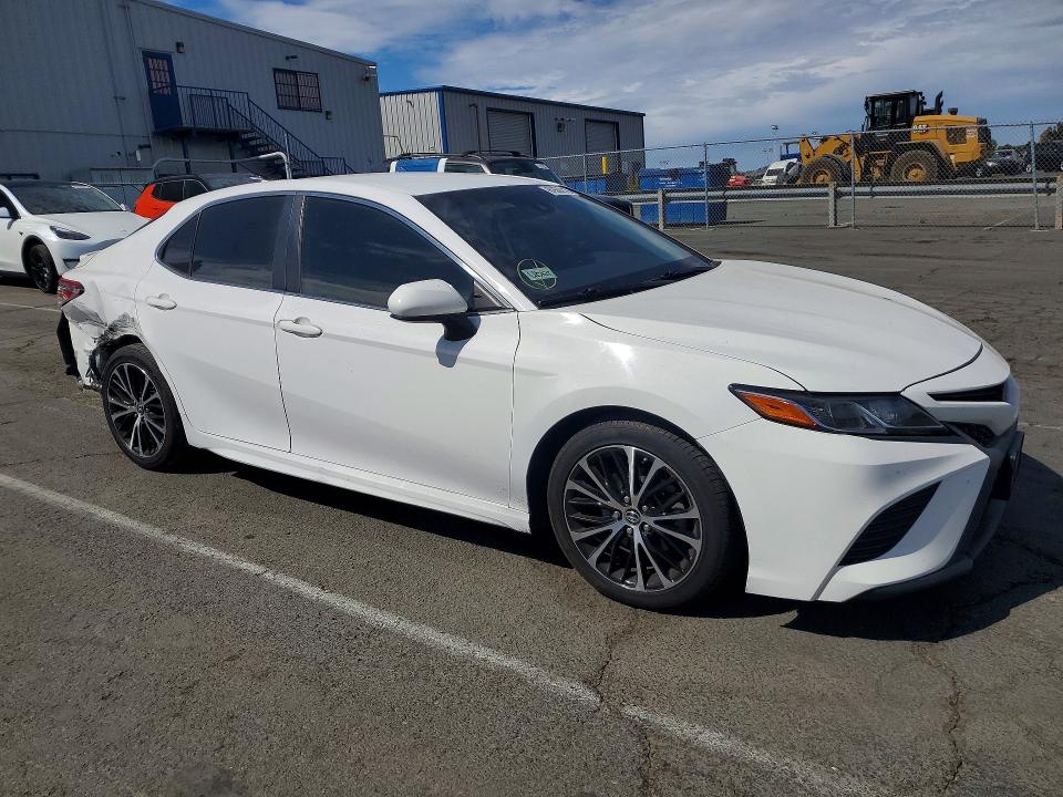 Продажа на аукционе авто 2019 Toyota Camry, vin: 4T1B11HK0KU753651, номер лота: 61600816