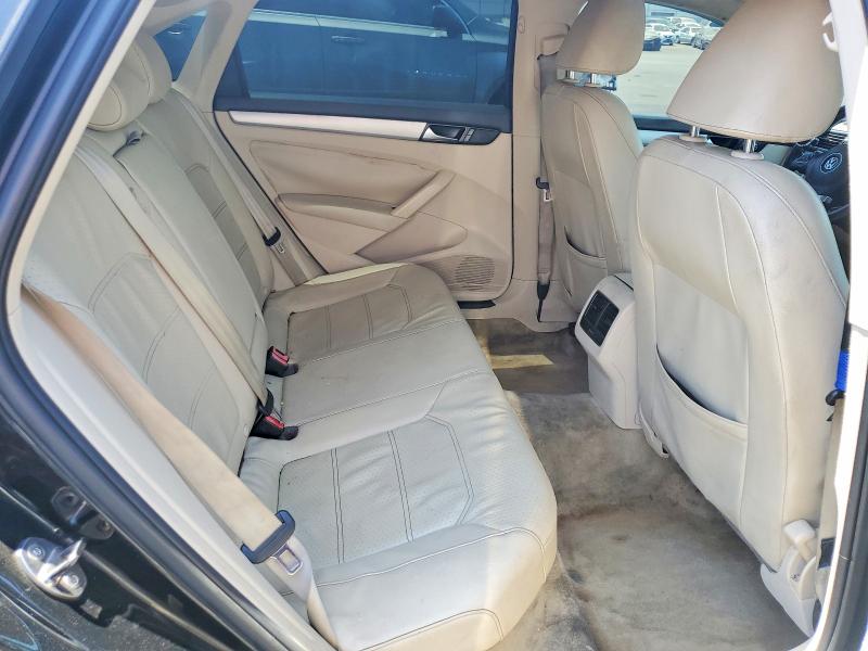 2013 Volkswagen Passat მანქანა იყიდება აუქციონზე, vin: 1VWBP7A3XDC120752, აუქციონის ნომერი: 61556426