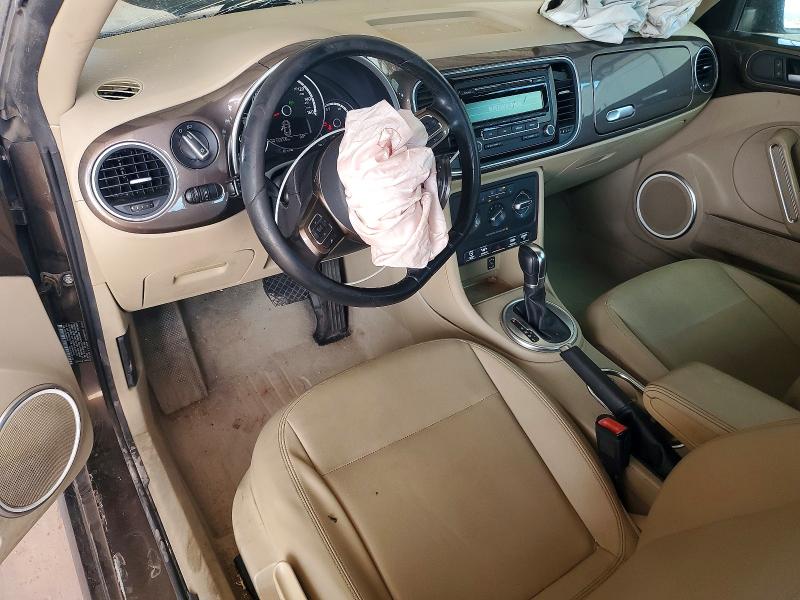 61810636 :رقم المزاد ، 3VWJ07AT1EM662290 vin ، 2014 Volkswagen Beetle مزاد بيع