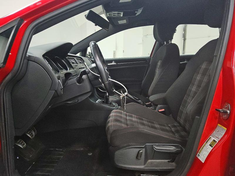 2015 Volkswagen Gti მანქანა იყიდება აუქციონზე, vin: 3VW5T7AU0FM028357, აუქციონის ნომერი: 57782336