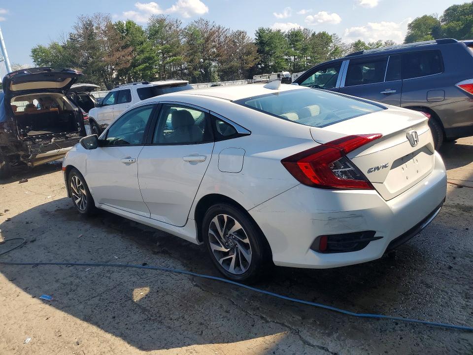63546456 :رقم المزاد ، 2HGFC2F83JH576416 vin ، 2018 Honda Civic مزاد بيع