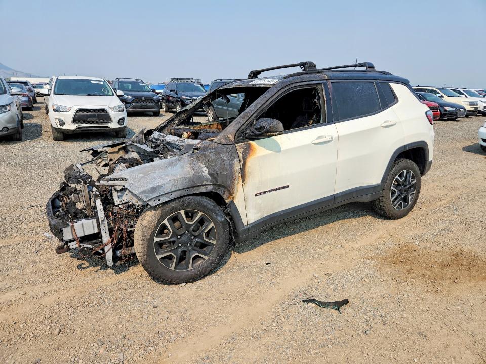 62717546 :رقم المزاد ، 3C4NJDDB5LT116615 vin ، 2020 Jeep Compass مزاد بيع
