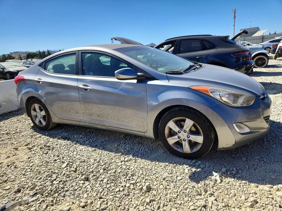 62492876 :رقم المزاد ، KMHDH4AE4CU357573 vin ، 2012 Hyundai Elantra مزاد بيع