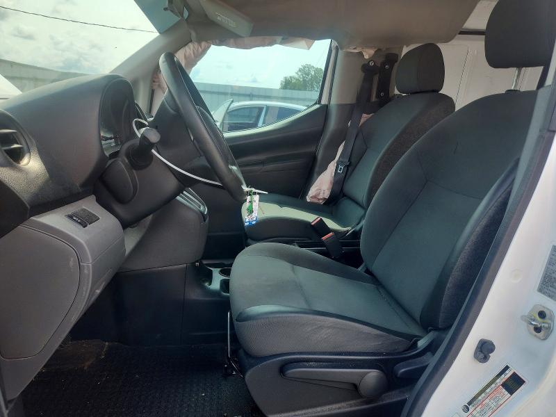 58462016 :رقم المزاد ، 3N6CM0KN8HK700974 vin ، 2017 Nissan Nv200 مزاد بيع