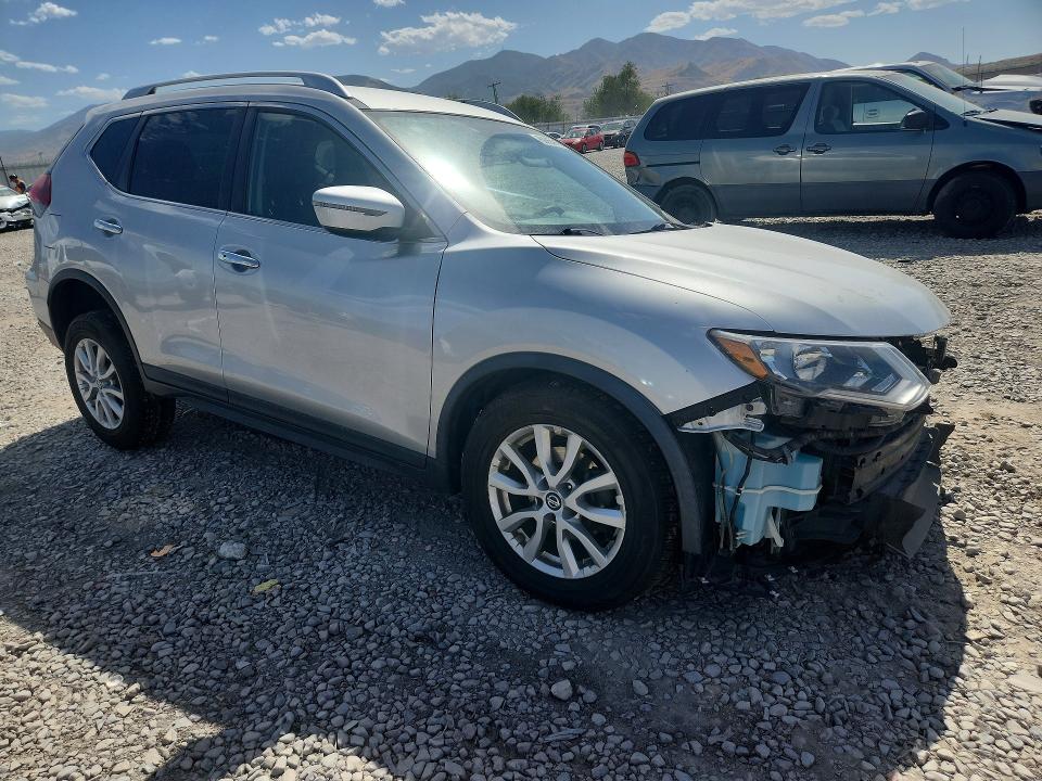 Продажа на аукционе авто 2018 Nissan Rogue, vin: KNMAT2MV8JP530321, номер лота: 60855916