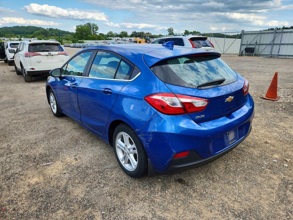 2017 Chevrolet Cruz Lt მანქანა იყიდება აუქციონზე, vin: 3G1BE6SM2HS557843, აუქციონის ნომერი: 62057276