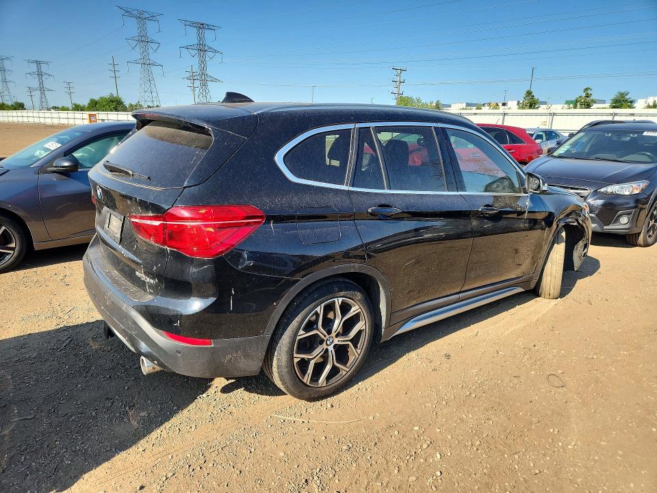 60829206 :رقم المزاد ، WBXJG9C05N5V28856 vin ، 2022 Bmw X1 مزاد بيع