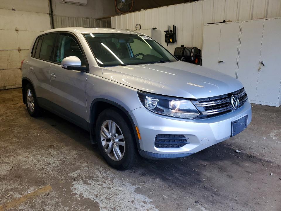 61926966 :رقم المزاد ، WVGBV3AX2DW578185 vin ، 2013 Volkswagen Tiguan مزاد بيع