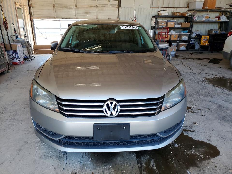 2014 Volkswagen Passat მანქანა იყიდება აუქციონზე, vin: 1VWAT7A38EC063928, აუქციონის ნომერი: 59680306