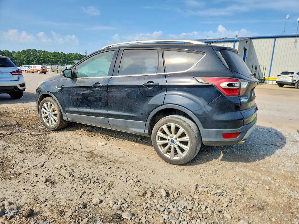 2017 Ford Escape მანქანა იყიდება აუქციონზე, vin: 1FMCU0J91HUA63400, აუქციონის ნომერი: 62536036
