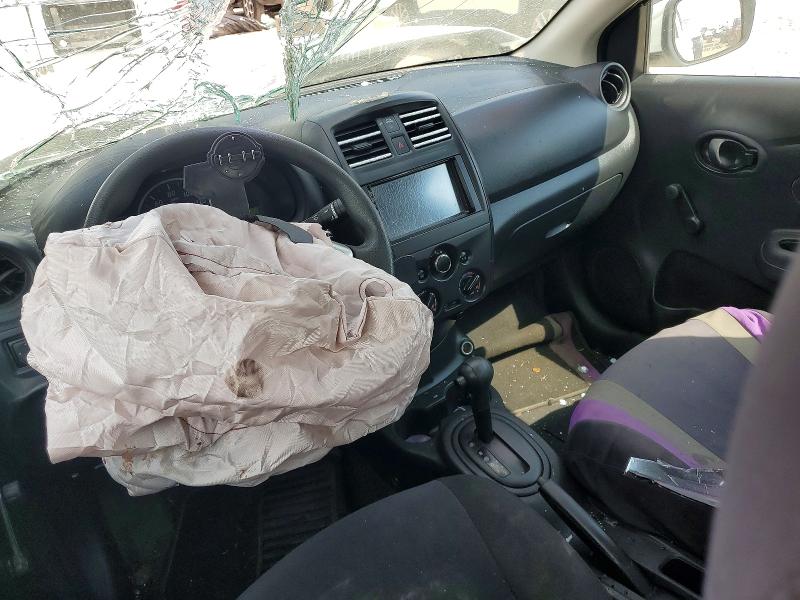 61742206 :رقم المزاد ، 3N1CN7AP4JL843273 vin ، 2018 Nissan Versa مزاد بيع