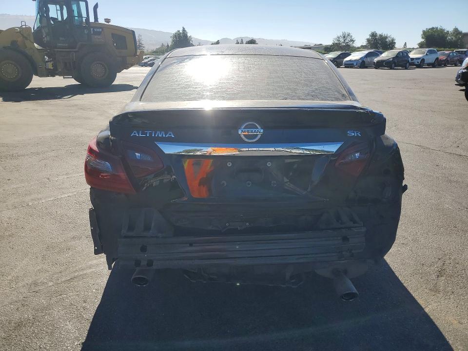 2018 Nissan Altima მანქანა იყიდება აუქციონზე, vin: 1N4AL3AP7JC289067, აუქციონის ნომერი: 62740666