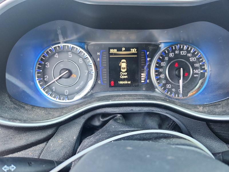 2015 Chrysler 200 მანქანა იყიდება აუქციონზე, vin: 1C3CCCAB4FN526637, აუქციონის ნომერი: 60804216