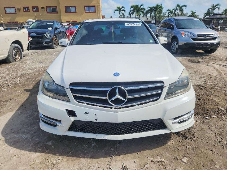 Продажа на аукционе авто 2014 Mercedes-benz C, vin: WDDGF4HB6ER316148, номер лота: 60359886