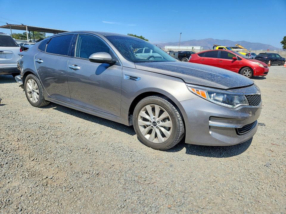 Продаж на аукціоні авто 2018 Kia Optima, vin: 5XXGU4L3XJG194021, номер лоту: 62432296