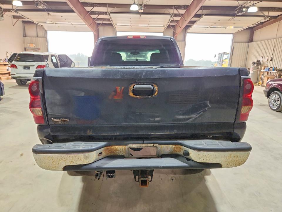2004 Chevrolet Silverado მანქანა იყიდება აუქციონზე, vin: 1GCHK29U24E207836, აუქციონის ნომერი: 61226426