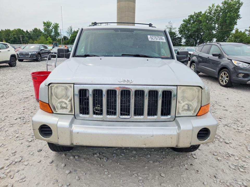 62767596 :رقم المزاد ، 1J8HG48K88C235700 vin ، 2008 Jeep Commander مزاد بيع