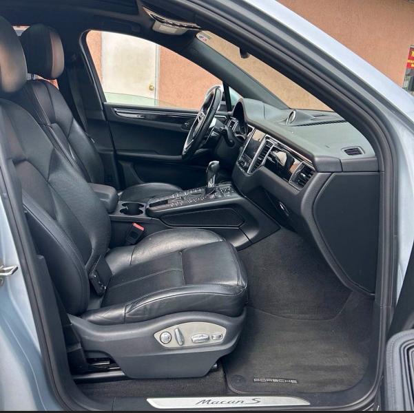 Aukcja sprzedaży 2017 Porsche Macan, vin: WP1AB2A56HLB10242, numer aukcji: 63434266