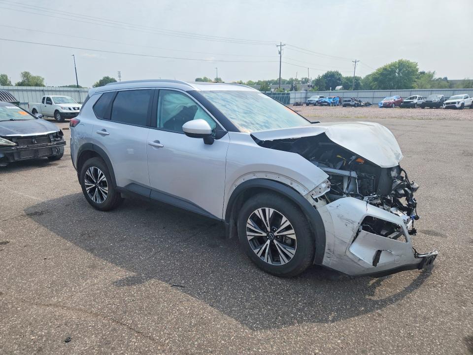 62618986 :رقم المزاد ، 5N1BT3BB6PC869044 vin ، 2023 Nissan Rogue مزاد بيع